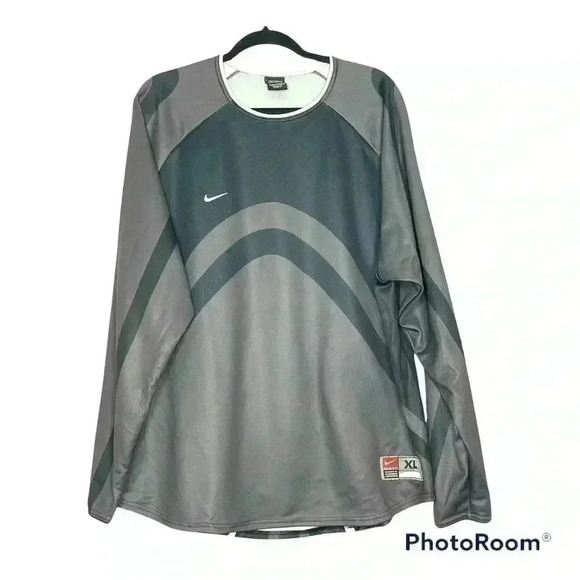 Nike Team Long Sleeve Jersey Type Shirt - Picture 1 of 6